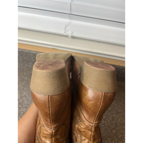 Coconuts Womens 9 M Western Cowboy Boots Brown Embossed Faux Leather Pointed Toe - Picture 8 of 11